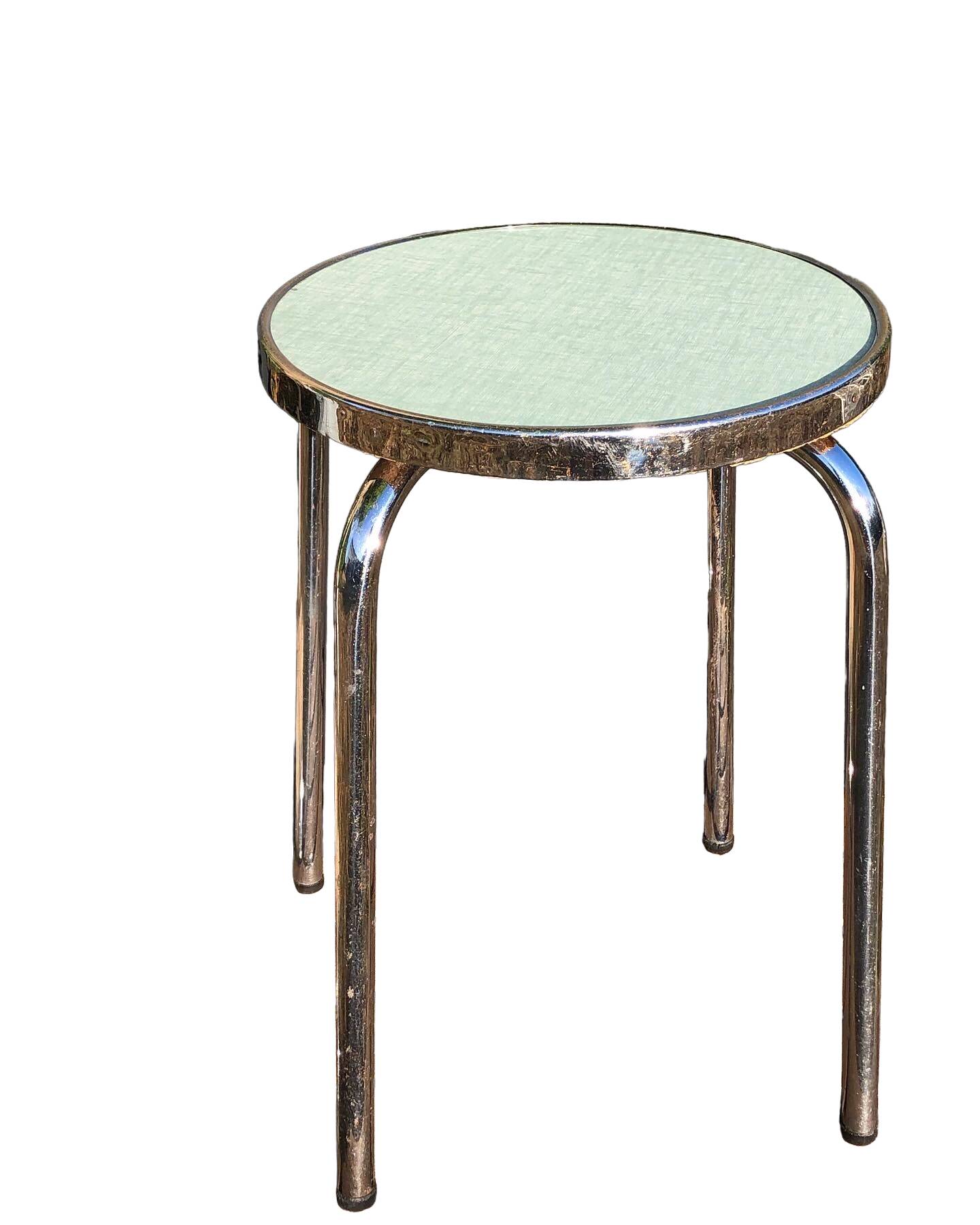 Tabouret en formica rond
