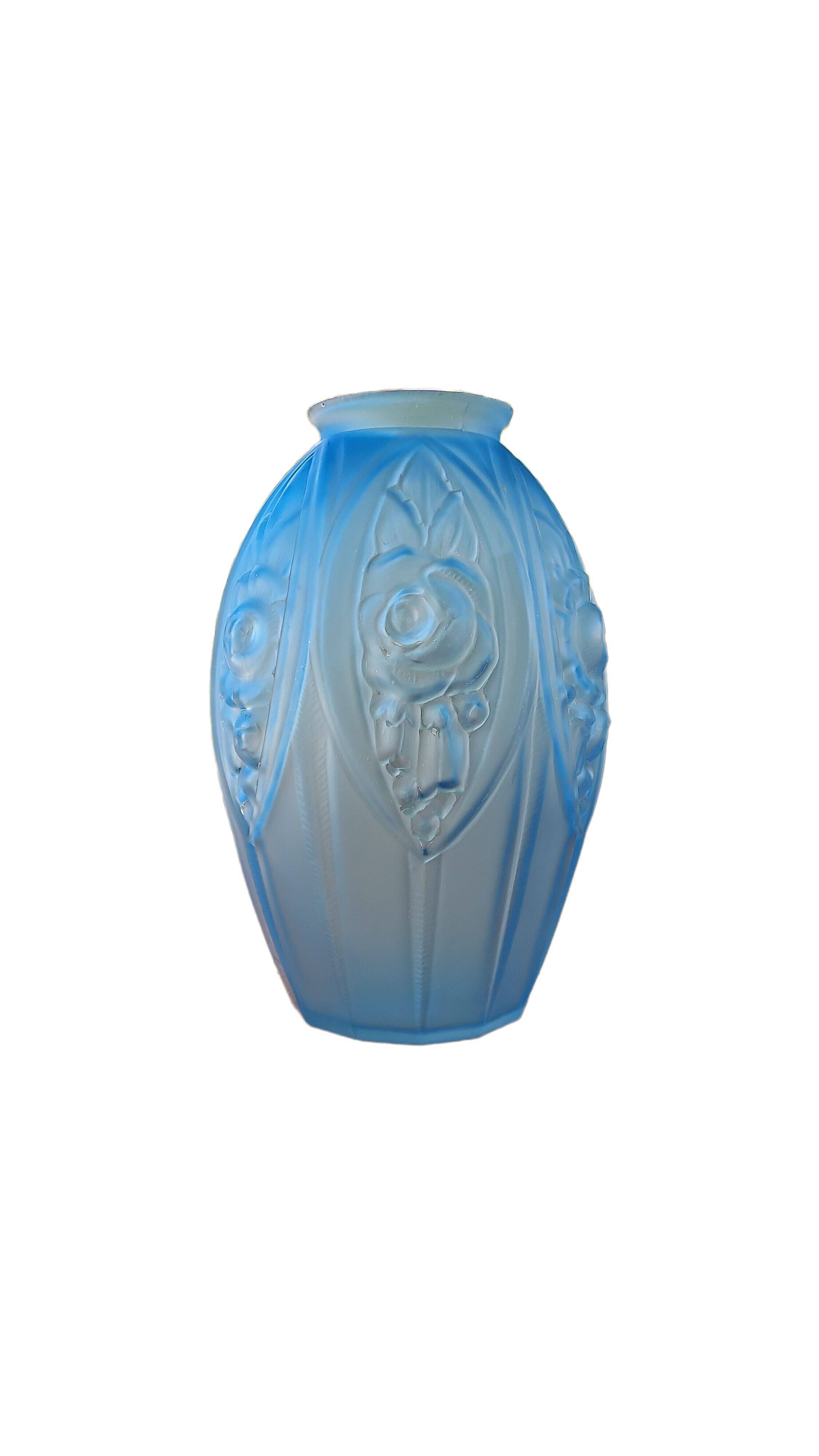 Art deco vase