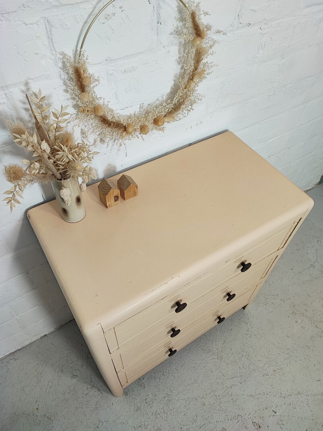 Vintage chest of drawers