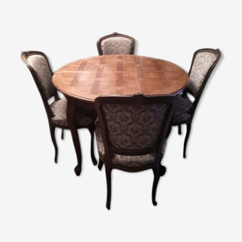 Table et 4 chaises style Louis XV