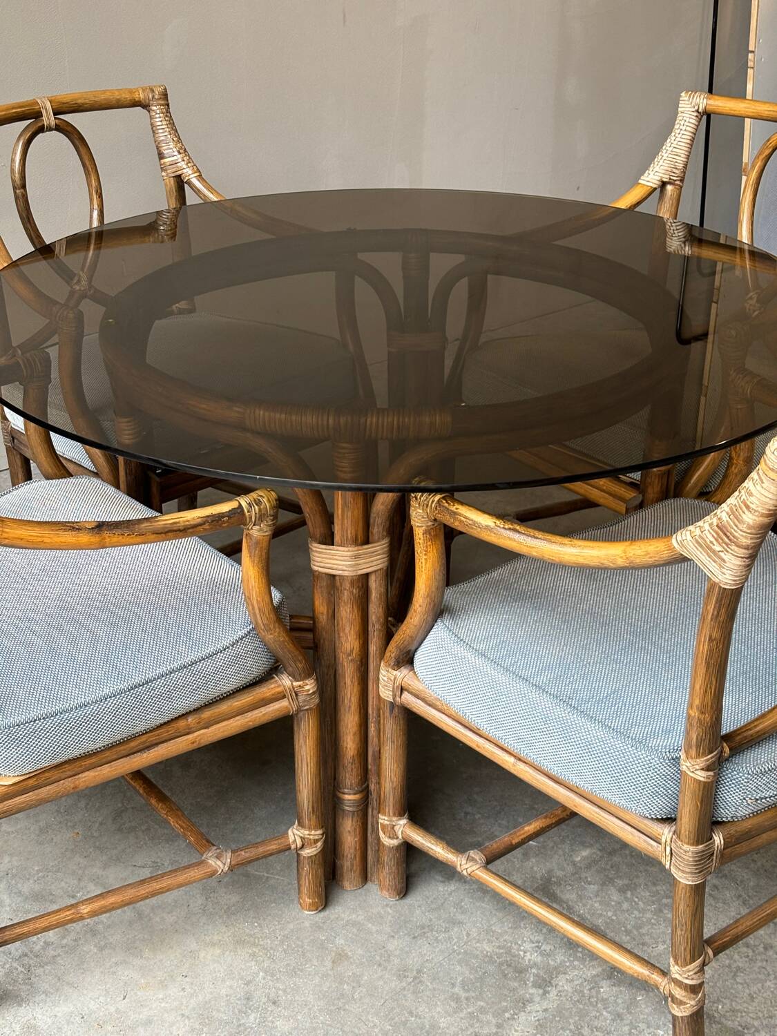 Ensemble table à manger et 4 chaises, 70s