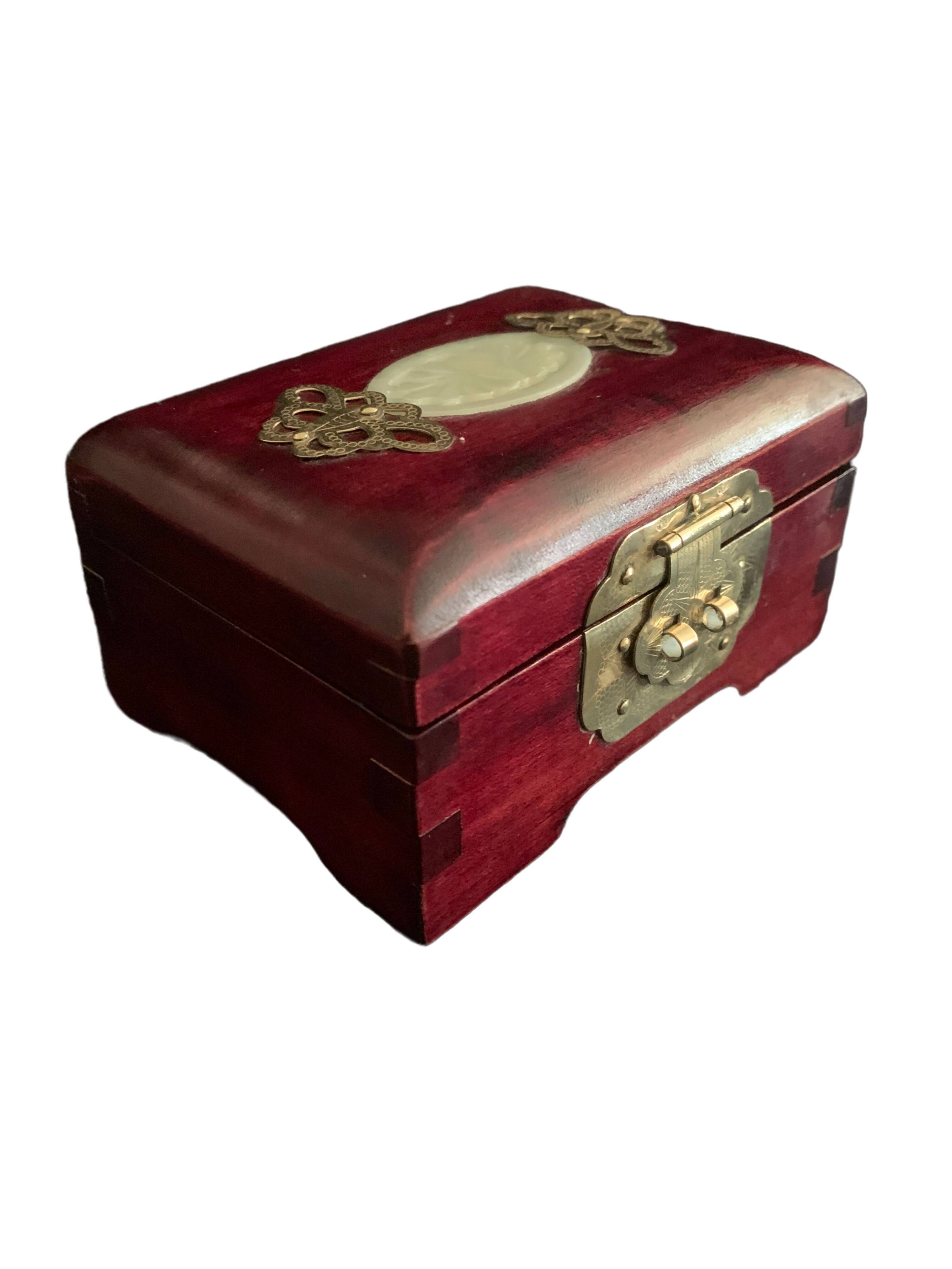 Jewel box, jade, brass, mahogany, china