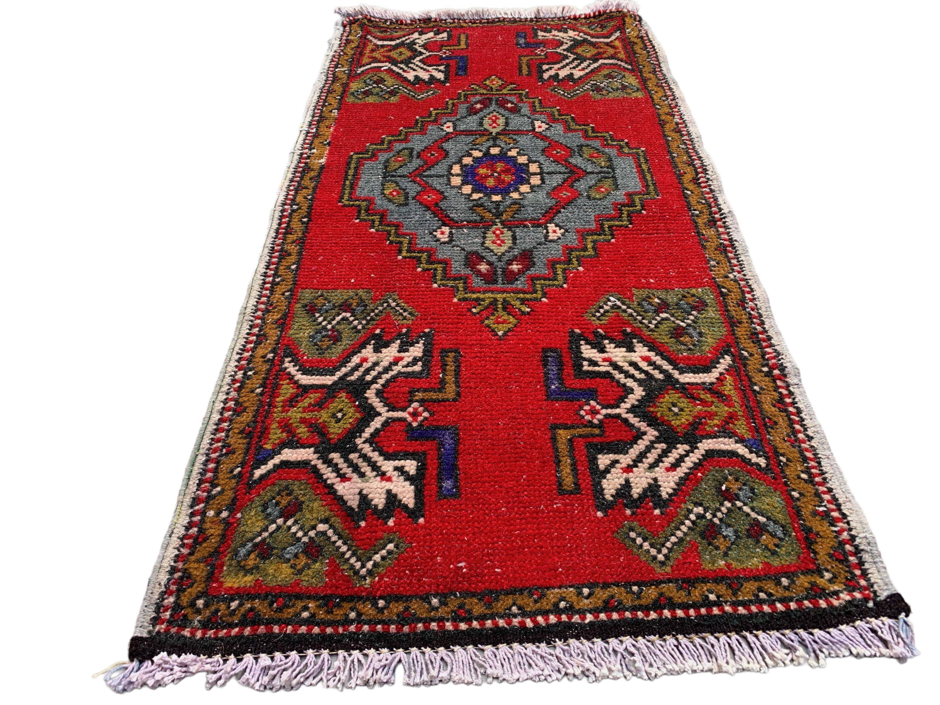 Small Vintage Turkish Rug 108x53 cm, Short Runner, Tribal, Shabby Chic
