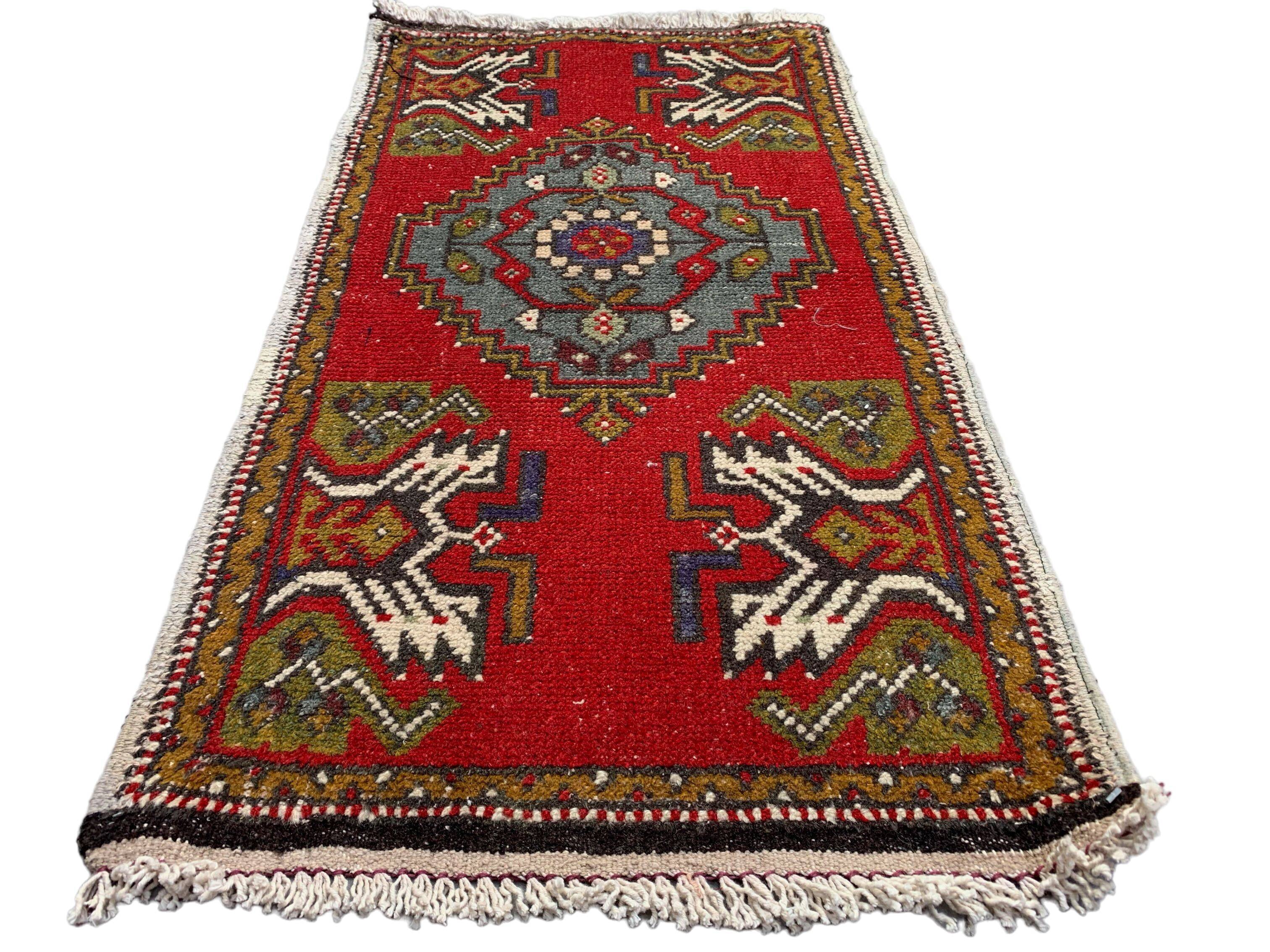 Small Vintage Turkish Rug 101x55 cm, Short Runner, Tribal, Shabby Chic