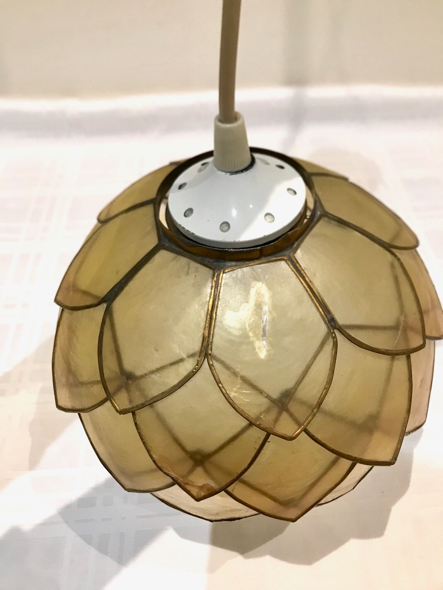 Suspension flower lotus mother-of-pearl