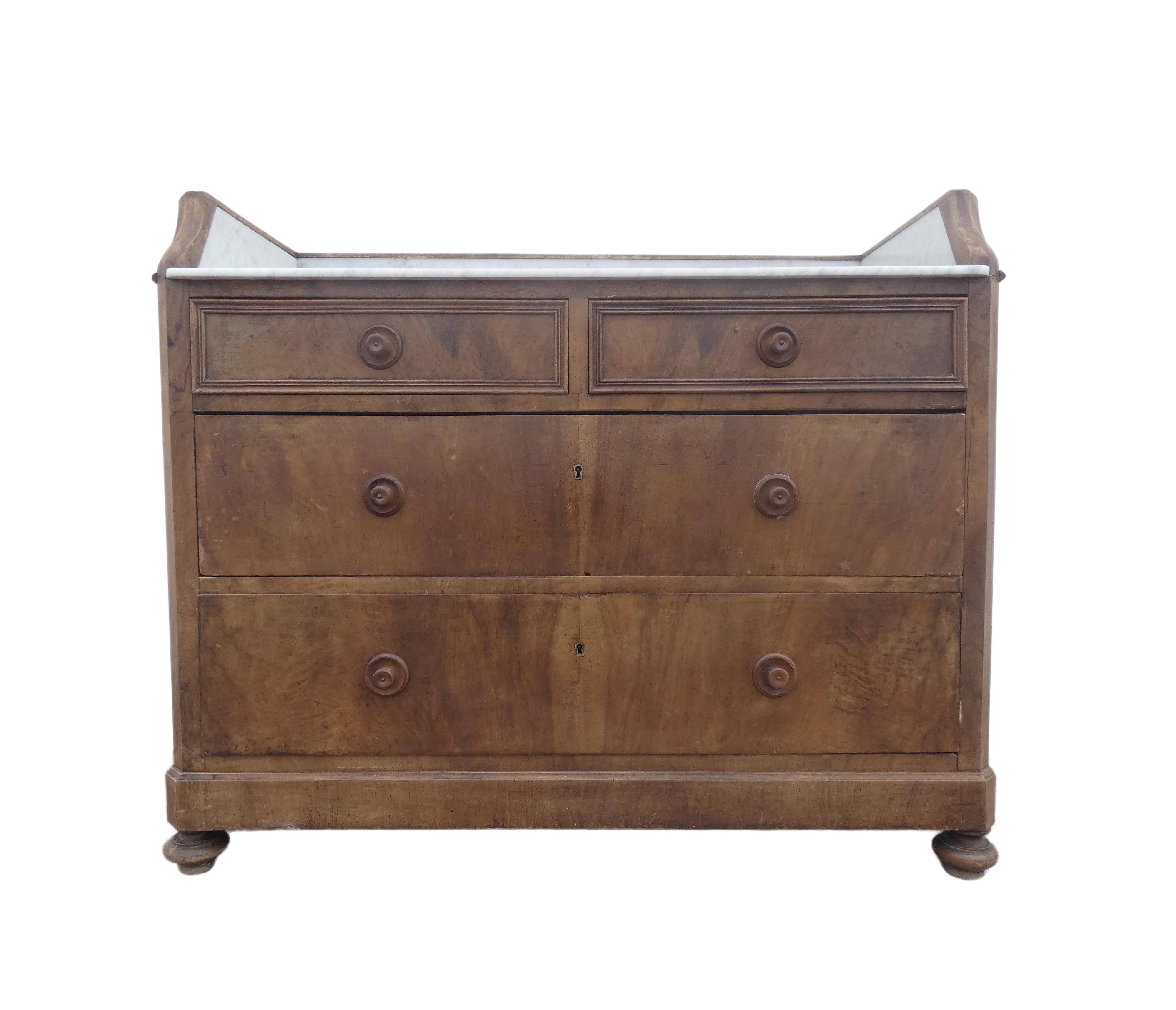 Ancienne commode en bois et marbre