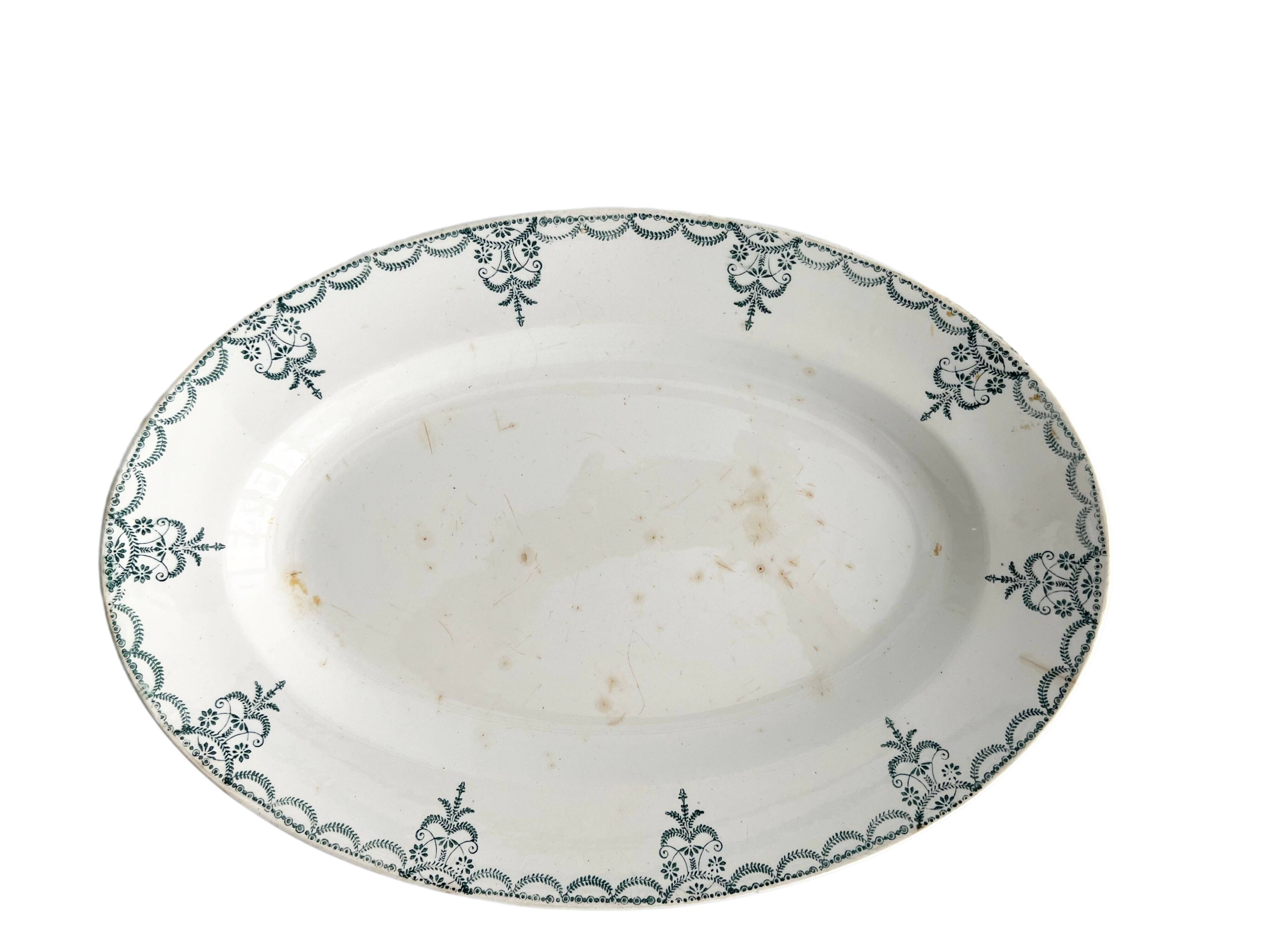 Dish Terre de Fer garland Louis XVI