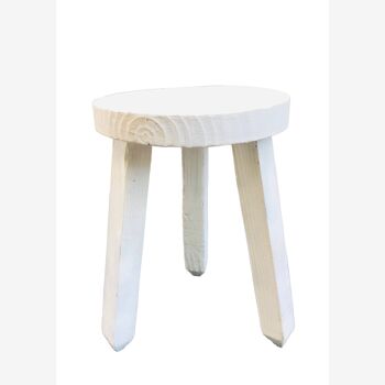 Tripod wood stool