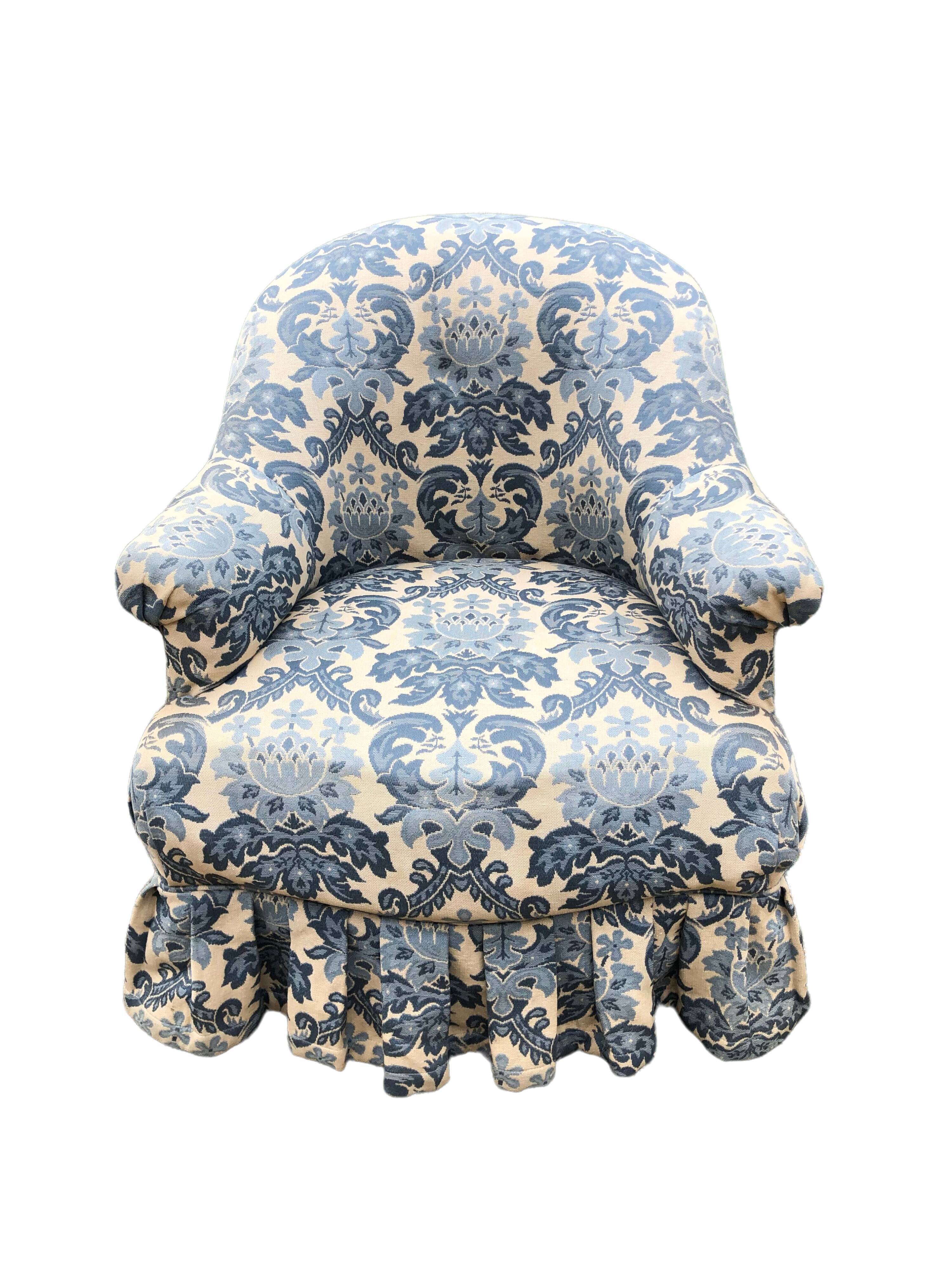Toad armchair