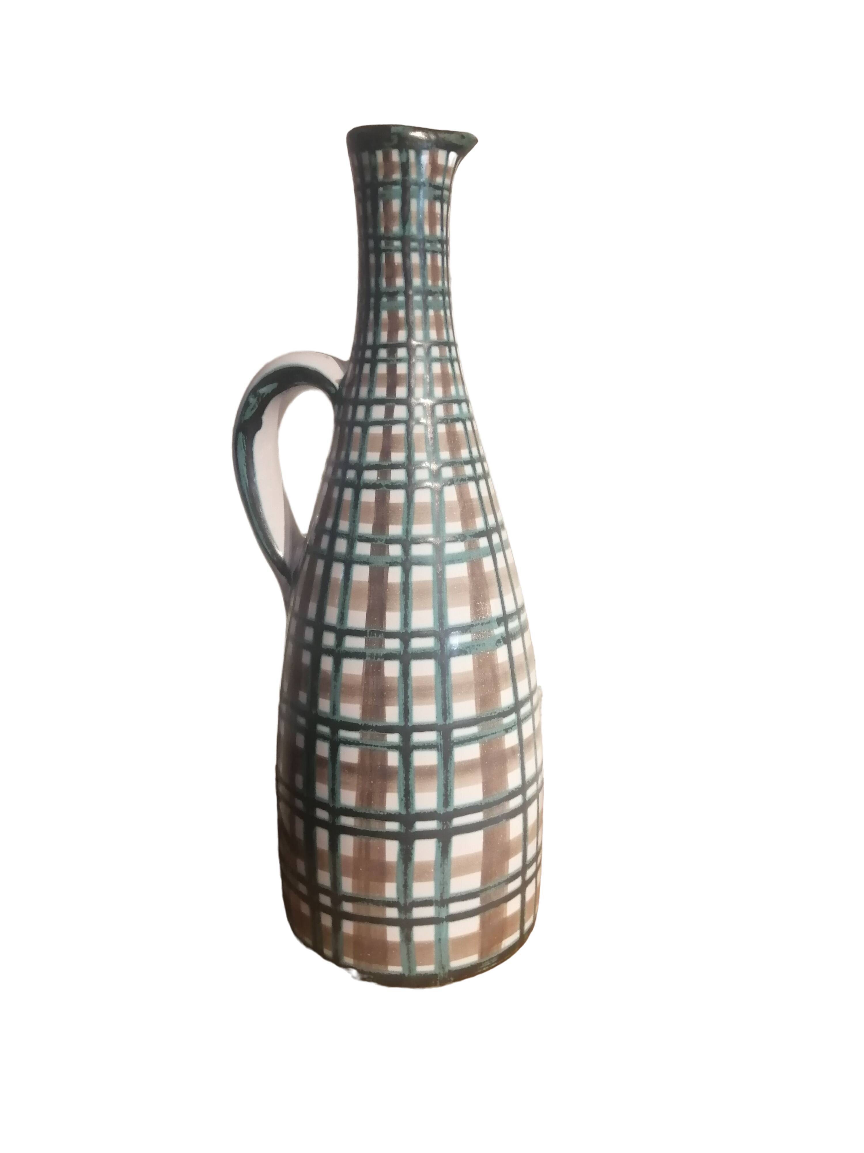 Pitcher Robert Picault