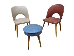 Paire de chaises tonneau et un