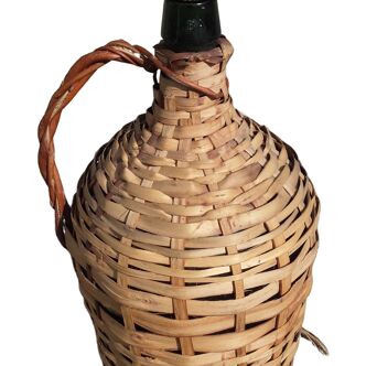 Wicker demijohn