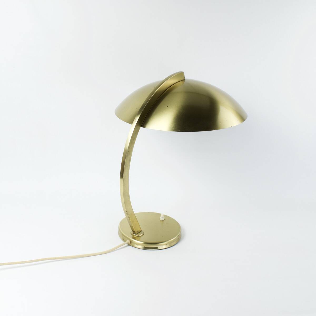 Bauhaus desk lamp, Art Deco in Brass, by Egon Hillebrand, 1930-40.