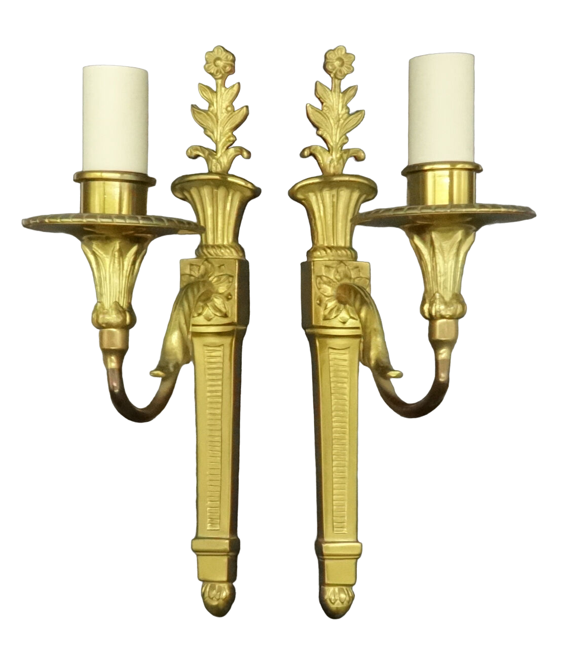 Pair of wall lamps with Louis XVI style flowers