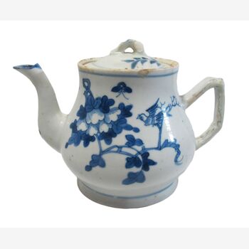 Ancient blue white teapot, China Qing Dynasty