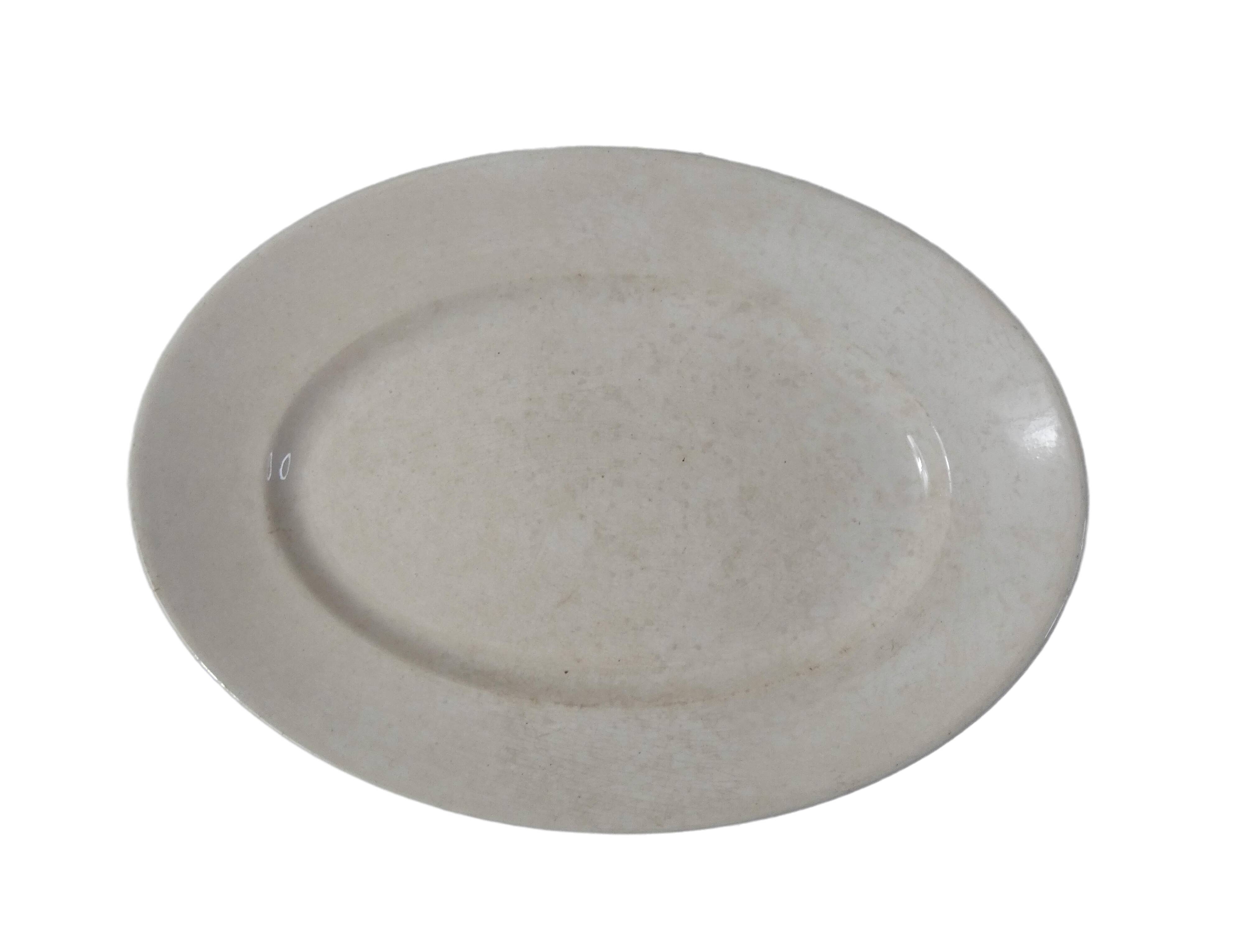 Ravier blanc en faience style creil et montereau