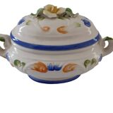 Soup tureen