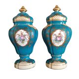 Pair of vases with porcelain lids from Paris, late 19th century