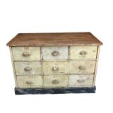 Trade cabinet with drawers