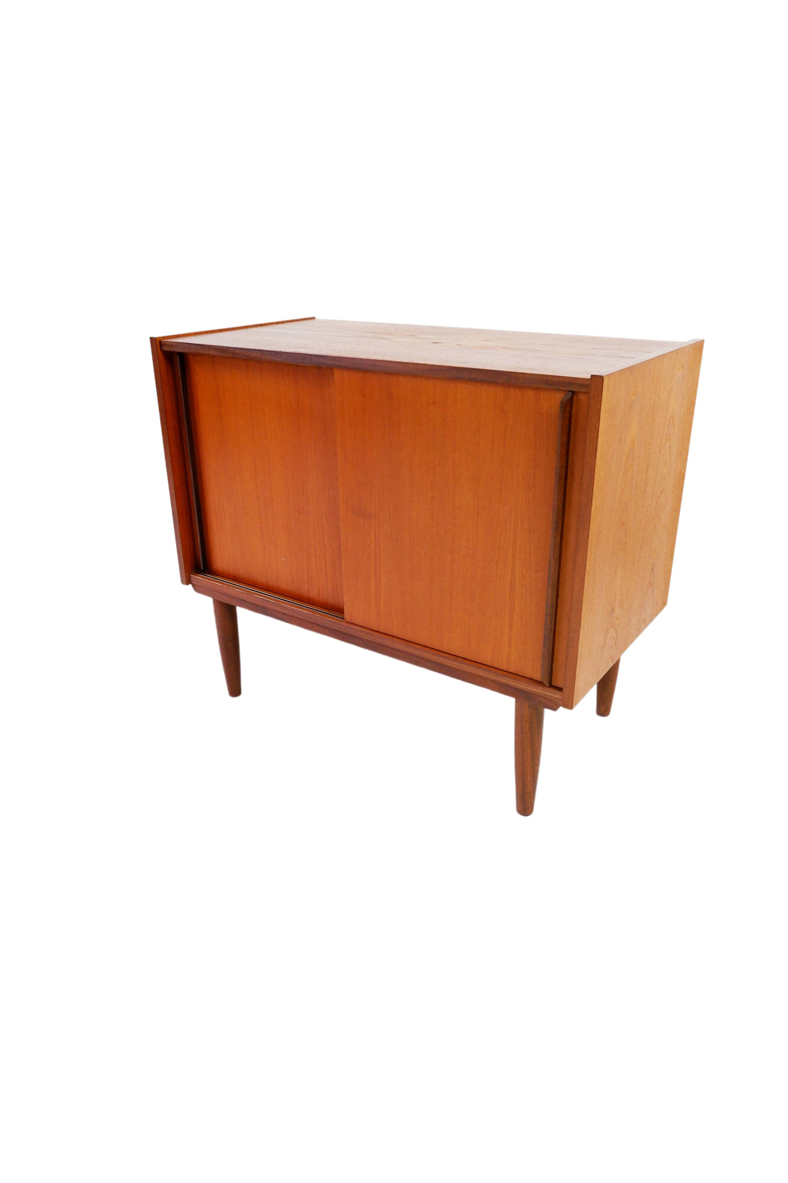 Danish design cabinet by Hanbjerg, 1960s