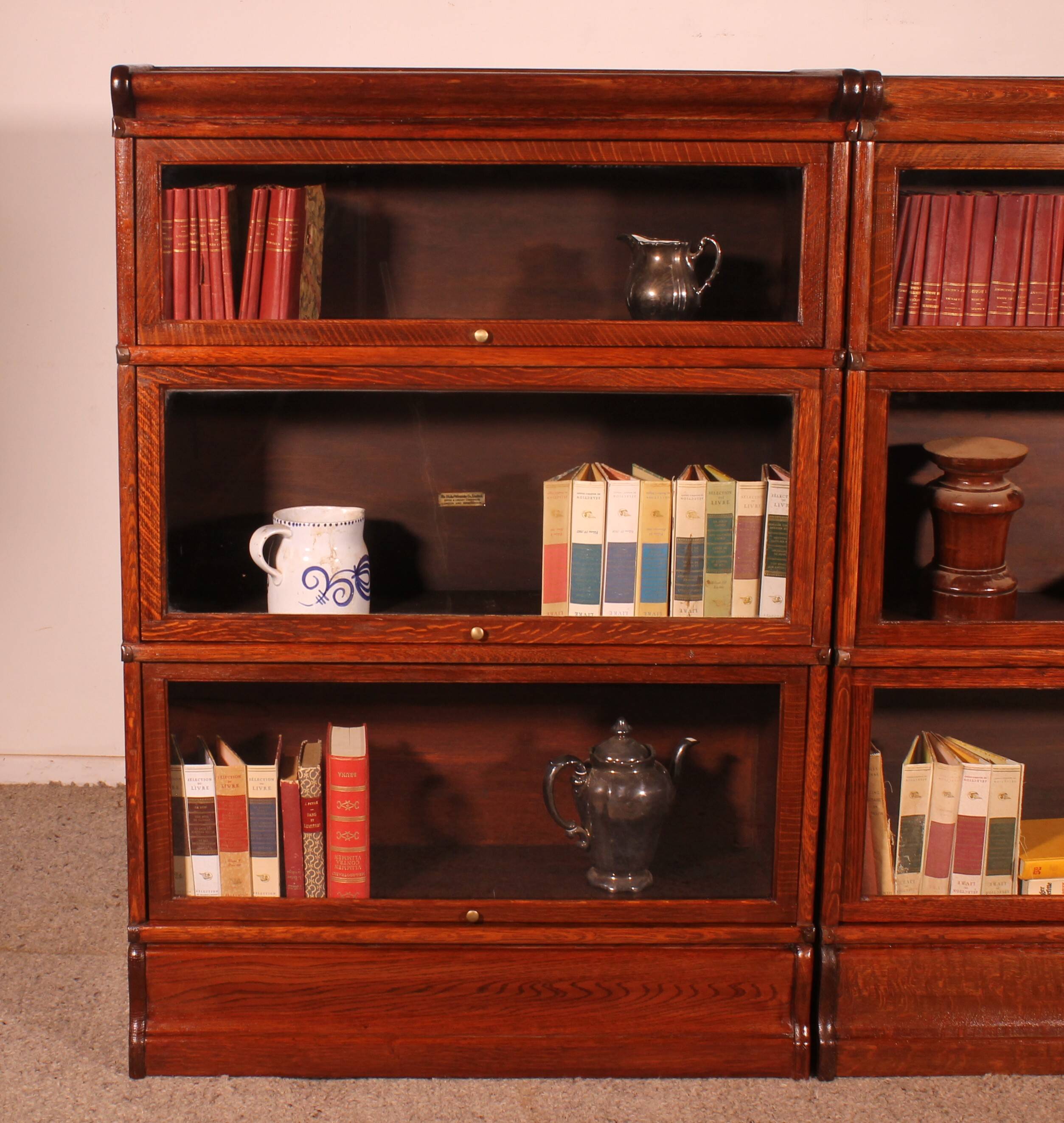 Globe Wernicke oak bookcase pair circa 1900