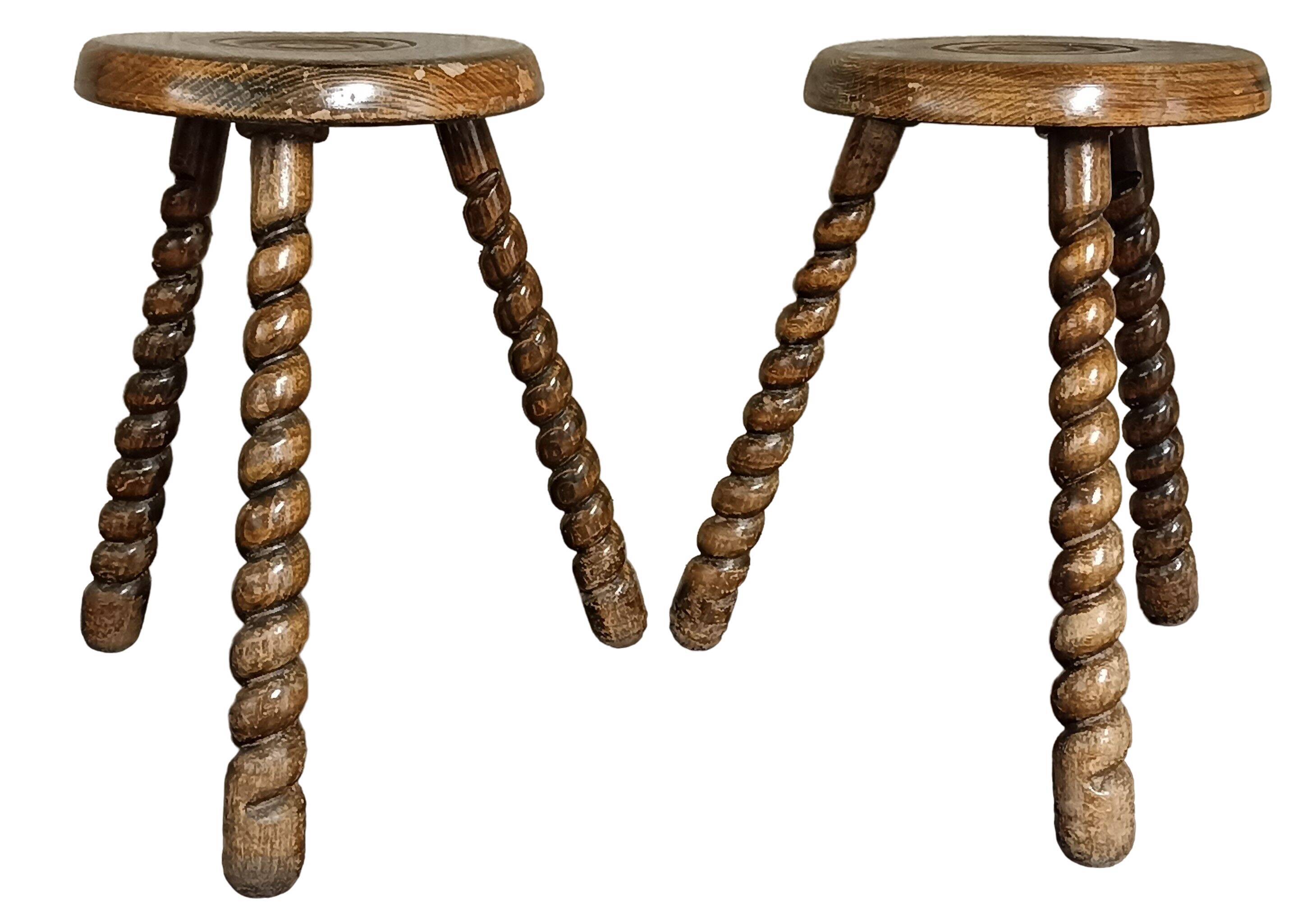 Tabourets tripodes bois pieds torsadés