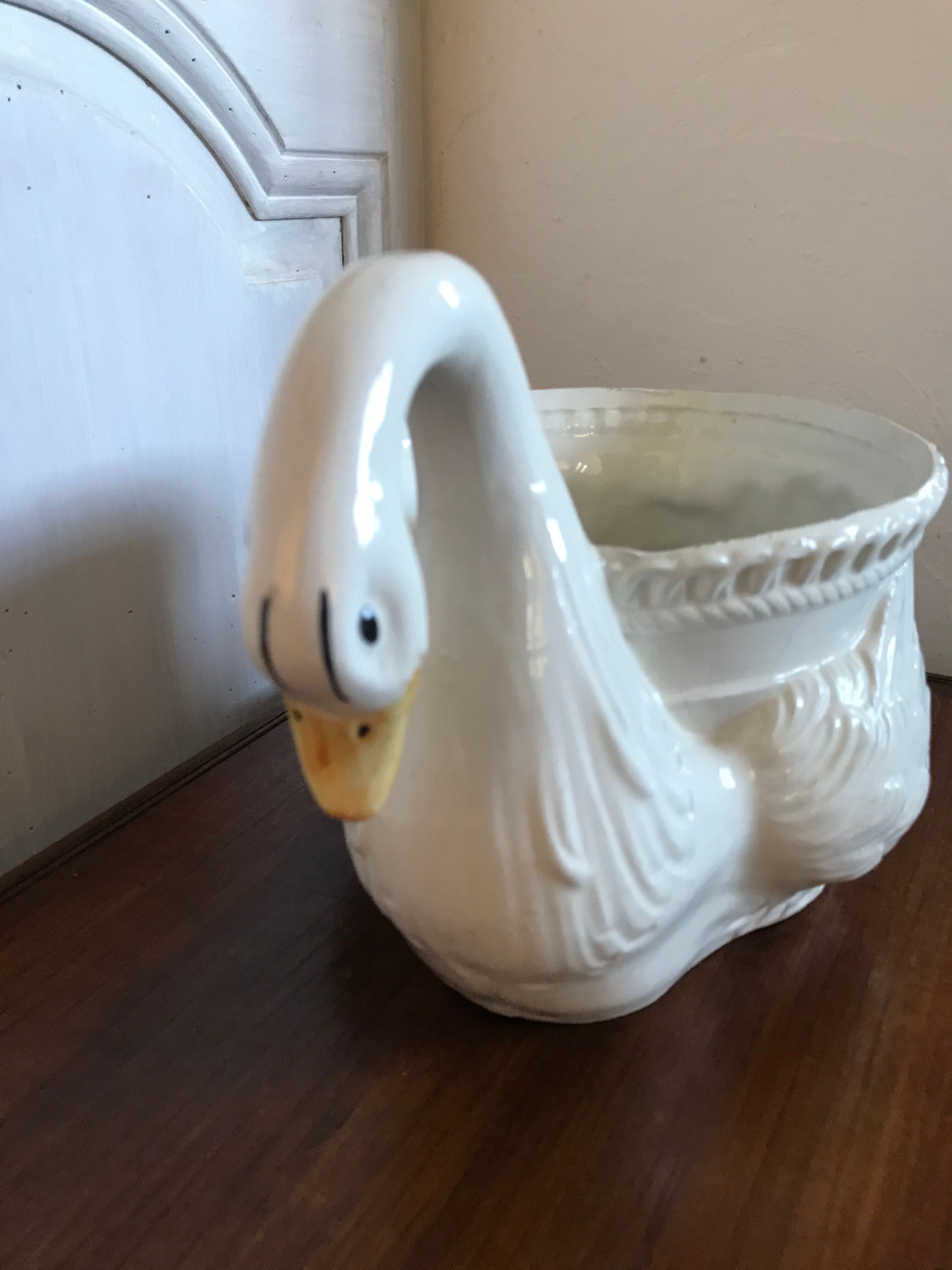 60s swan pot cover