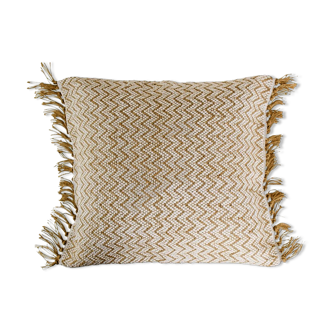 Jute cushion and white cotton