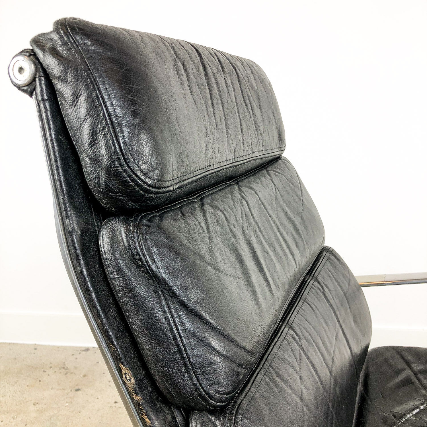 Charles and Ray Eames Softpad chair EA 216 edition Herman Miller, 1960
