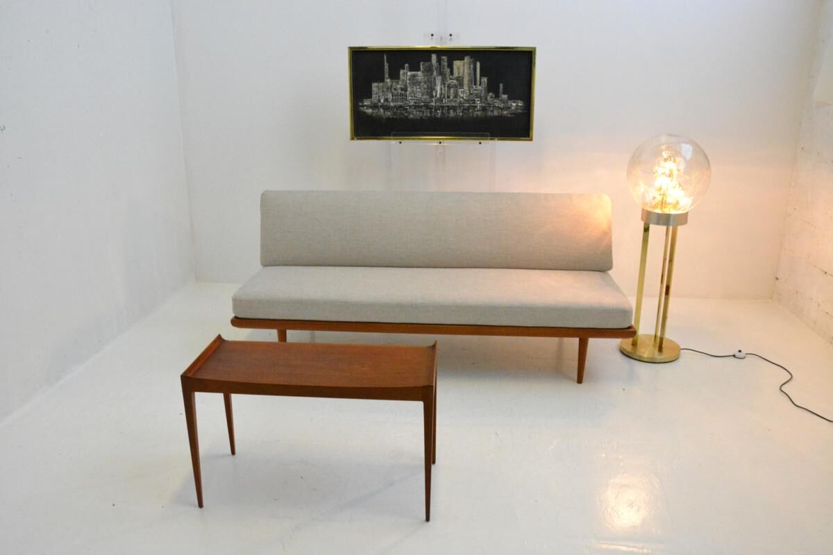 Daybed "Minerva " de Peter Hivdt et Orla Molgaard Nielsen