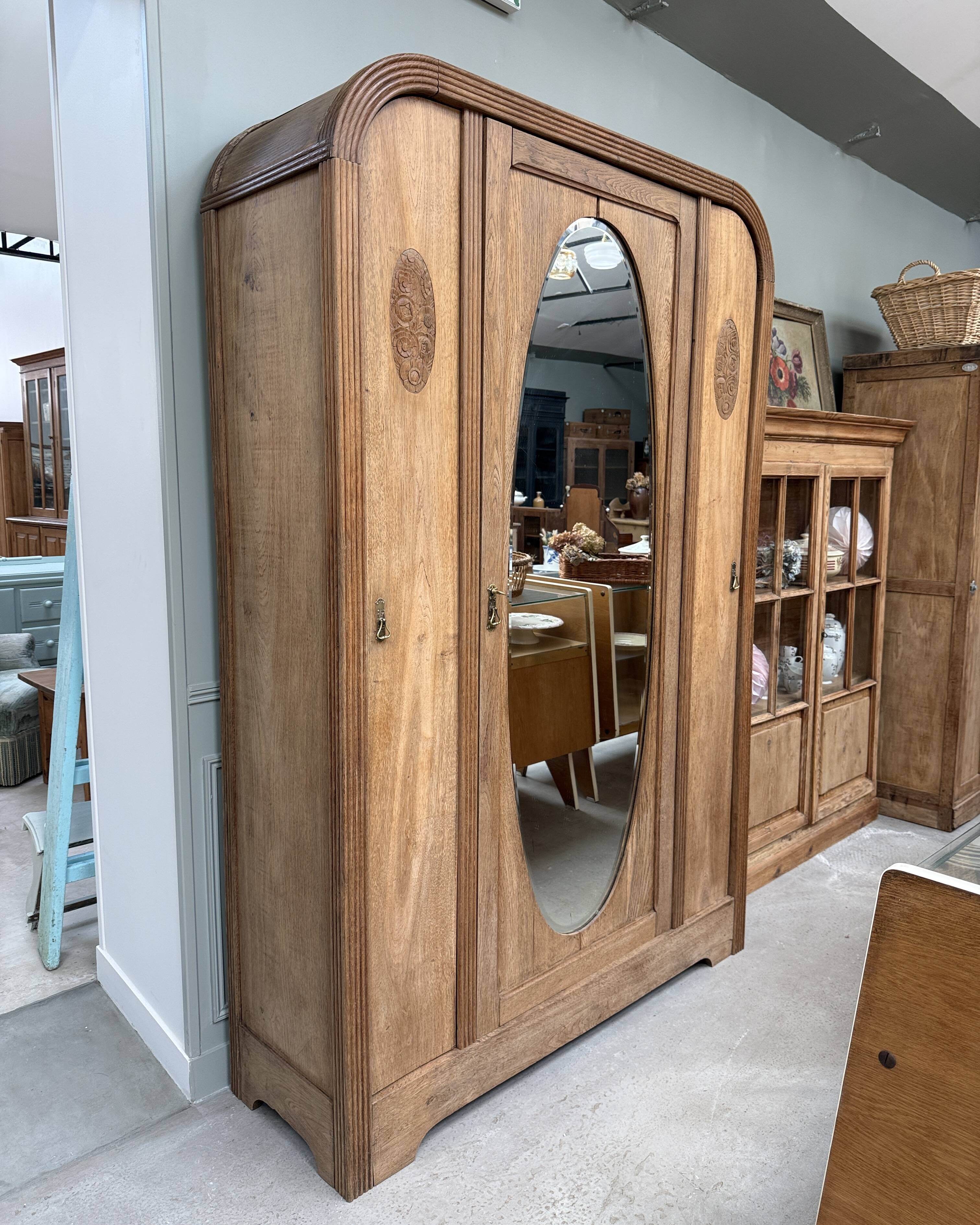 Art Deco oak wardrobe (renovated)