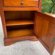 Louis-Philippe style bedside table or end table in cherry wood from the 1980s.