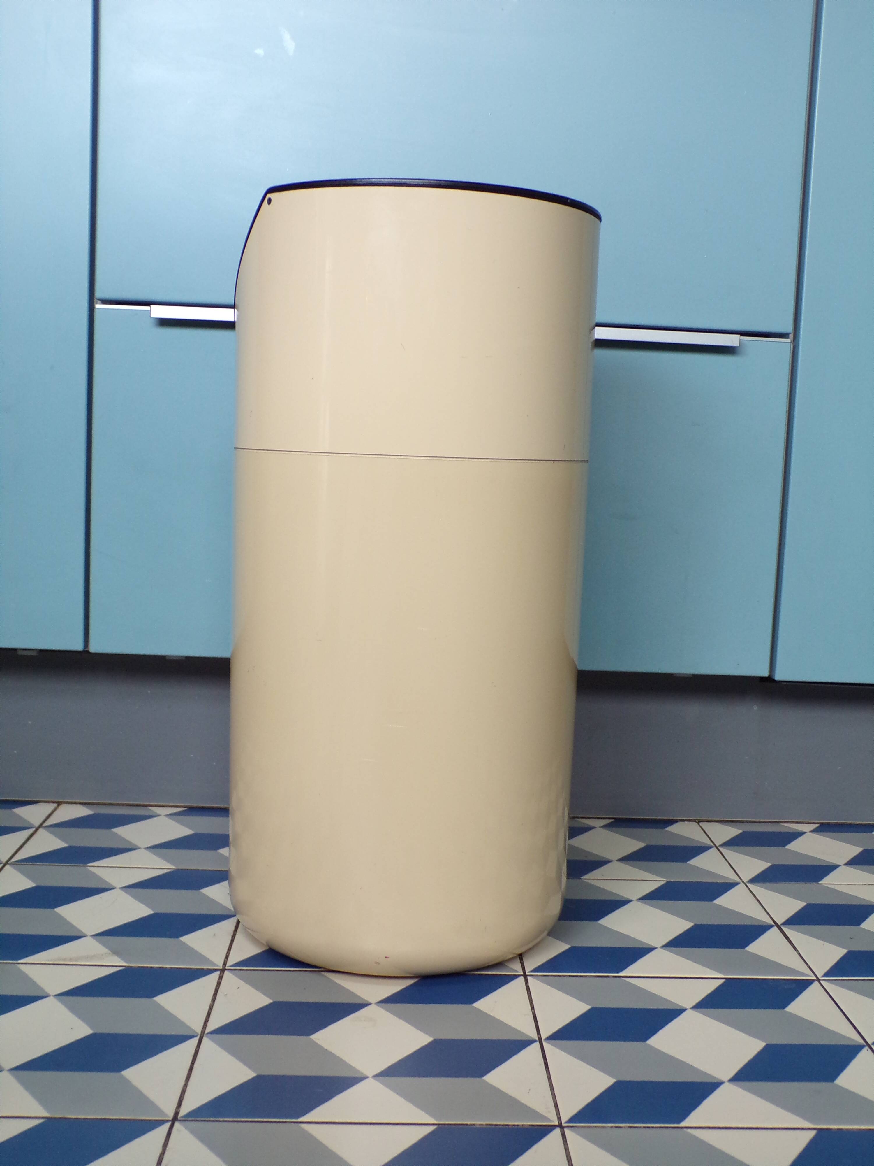 Samp umbrella stand Manade collection by Jean-René Talopp beige