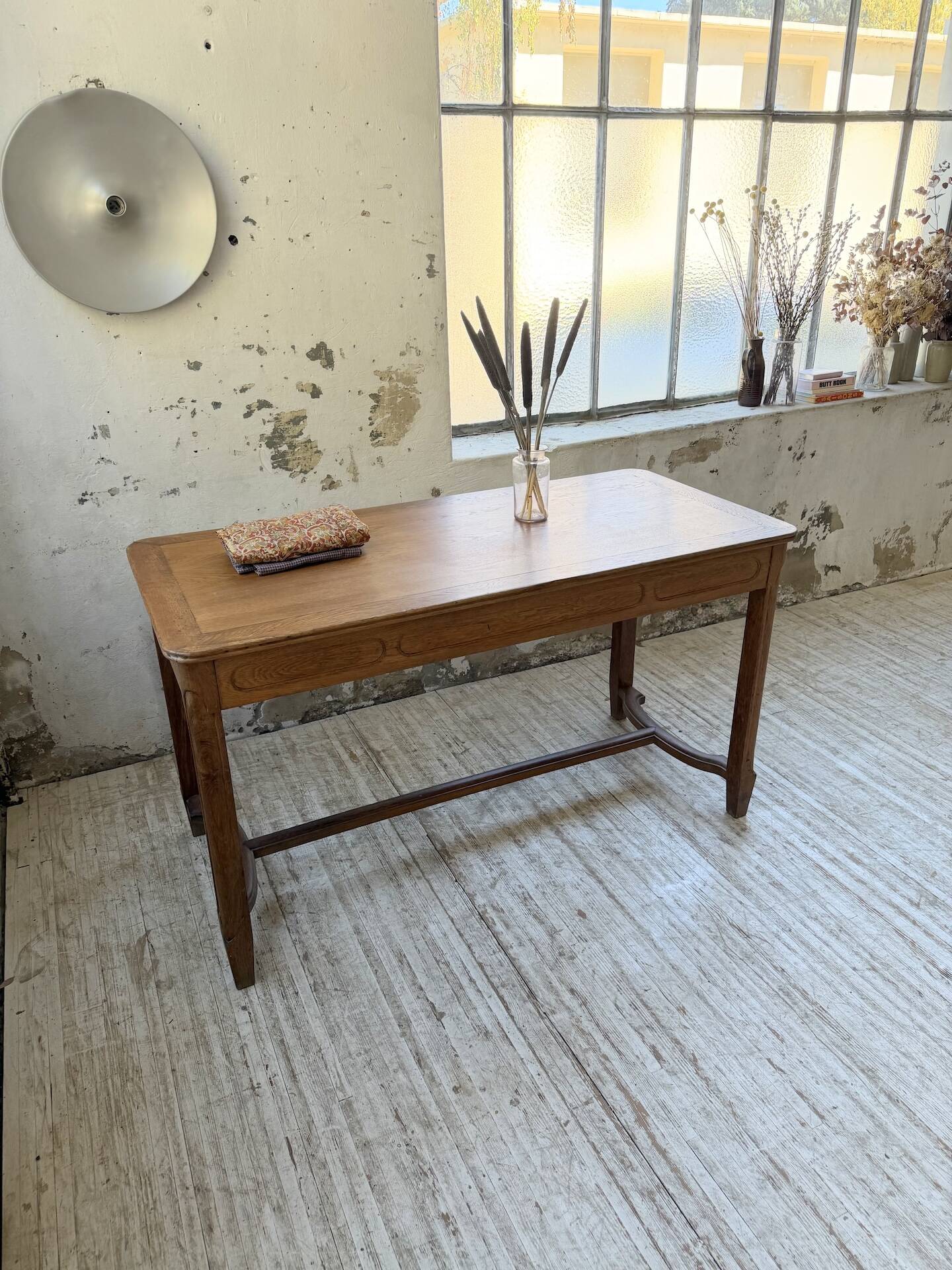 Desk - work table for a draper 1900 150cm
