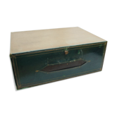 Former cardboard maker