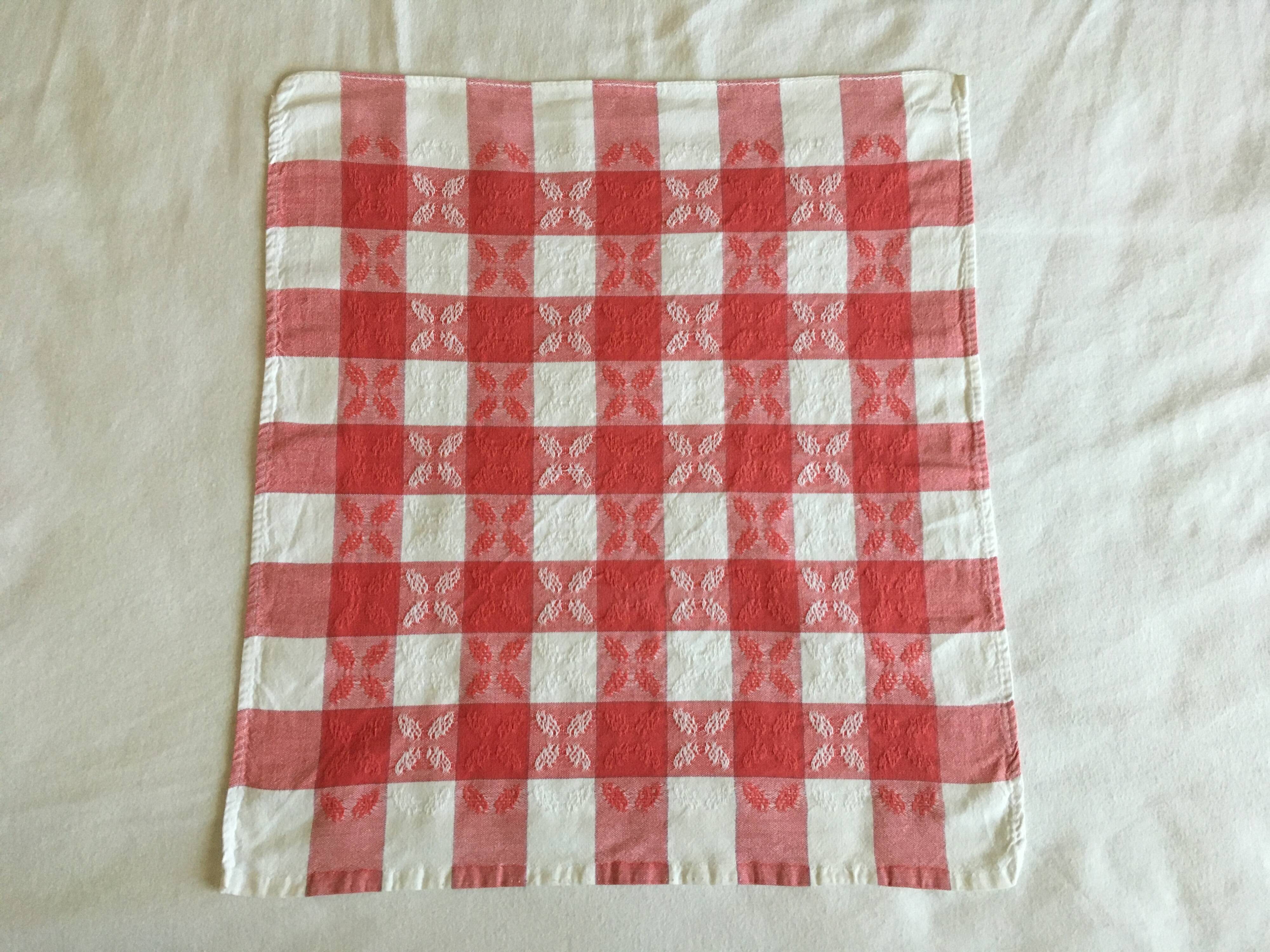 2 red/blue bistro napkins 45 x 43
