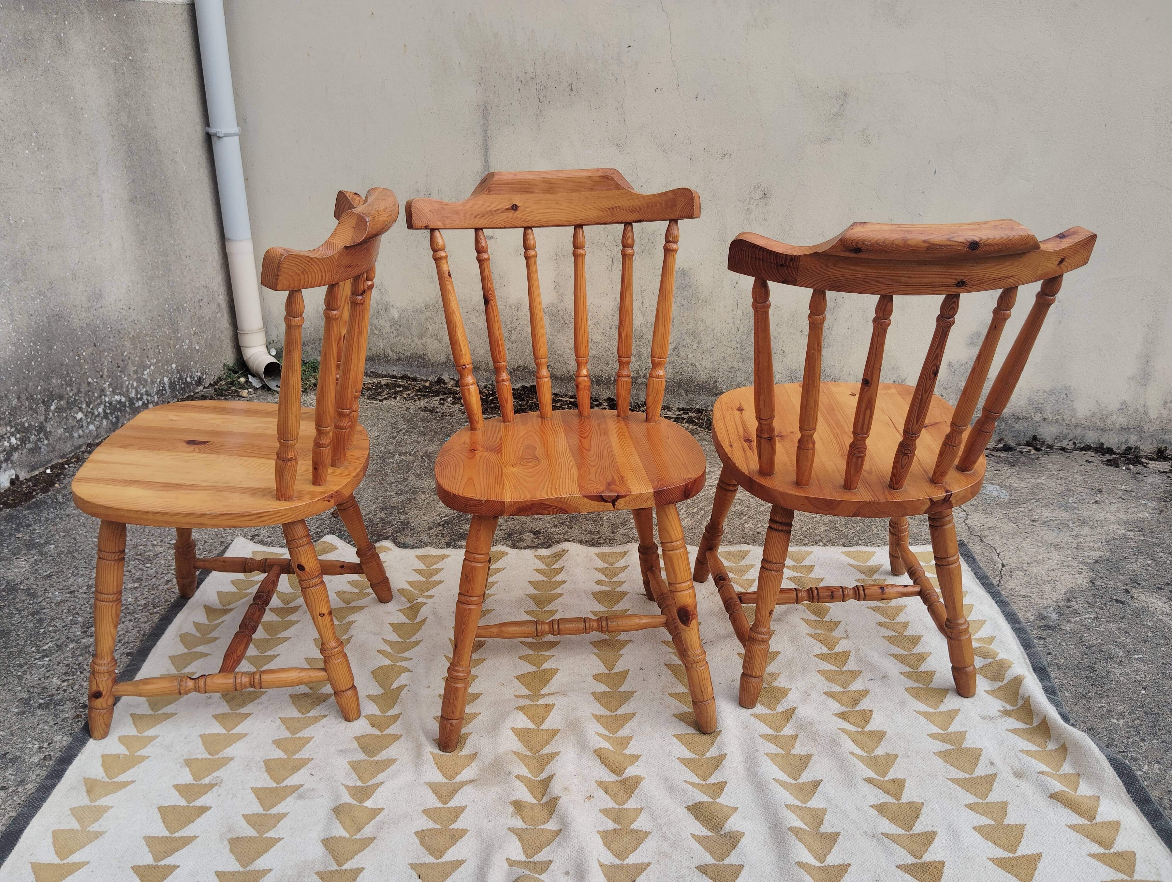 Set 3 chaises bistrot western esprit " Windsor"