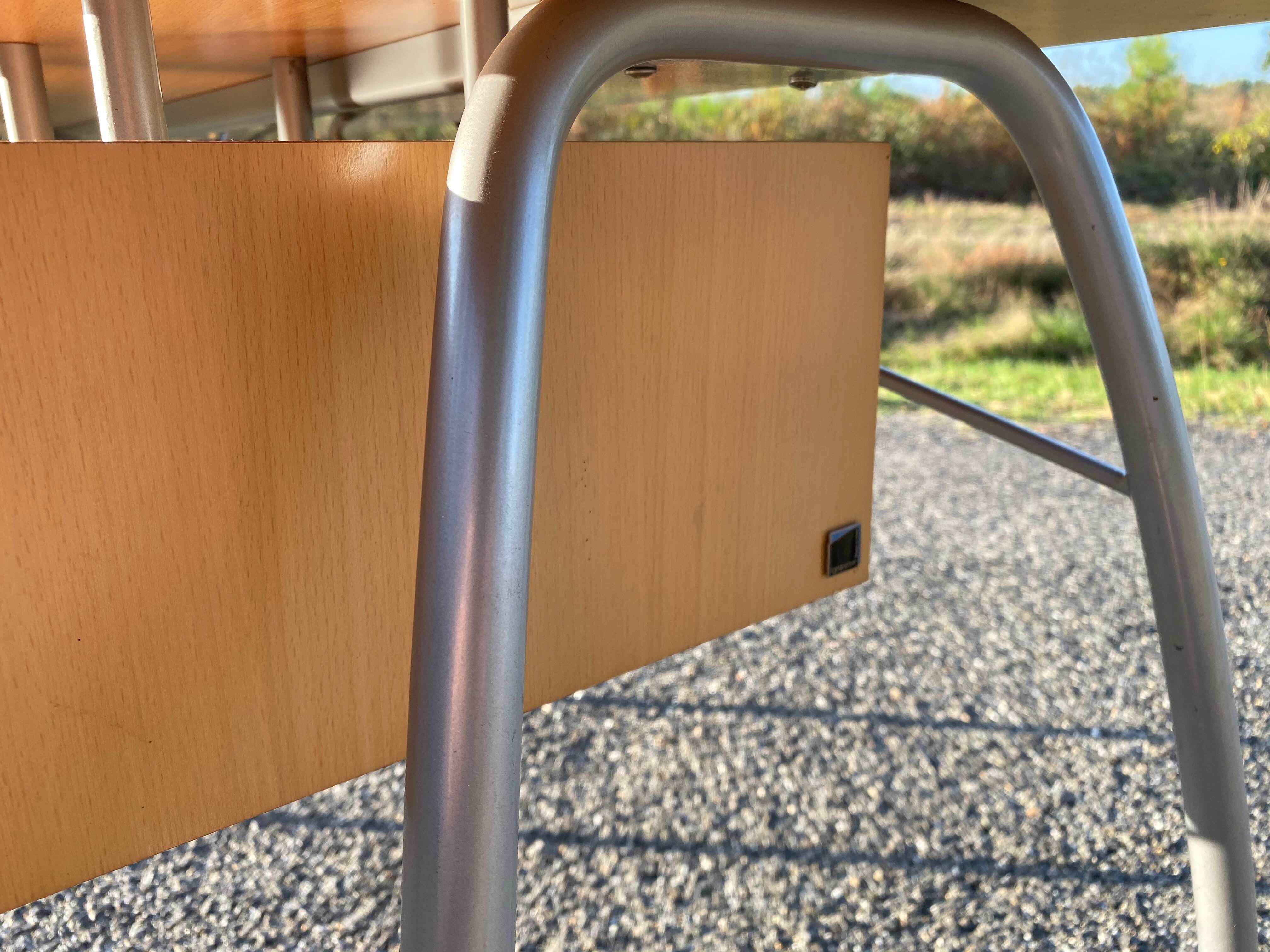 Desk "Saint-James" by Jean Nouvel published by Ligne Roset