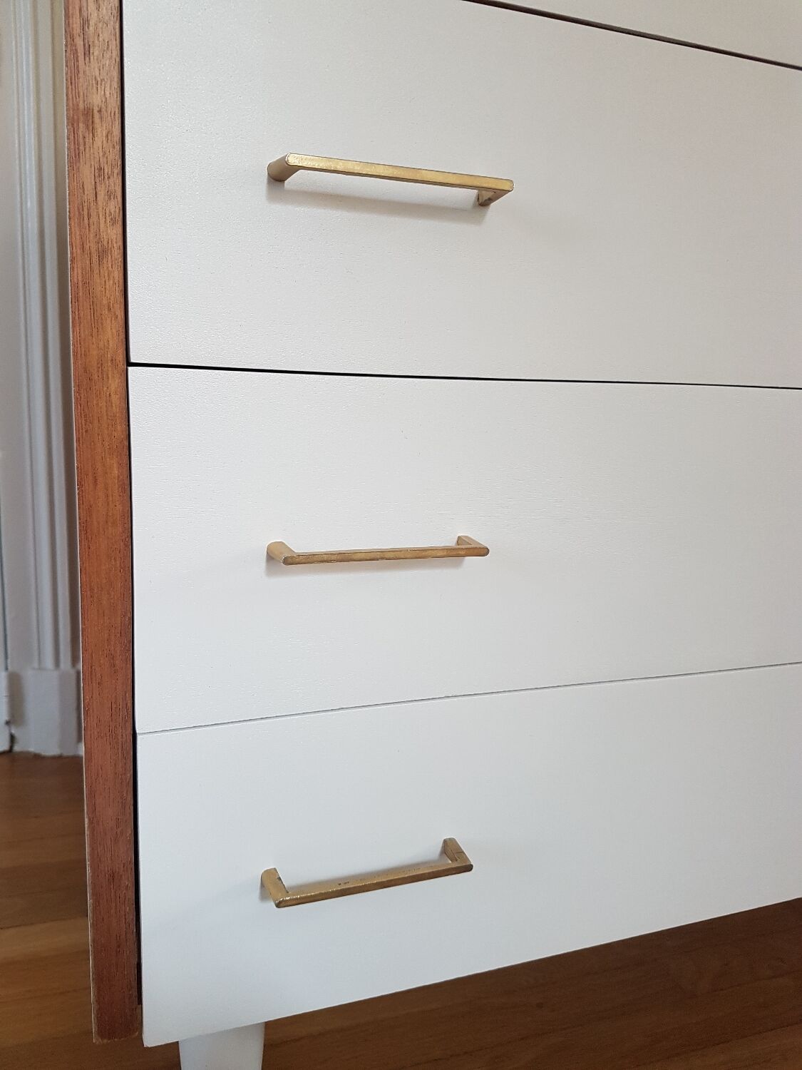 Vintage chest of drawers bobbin feet