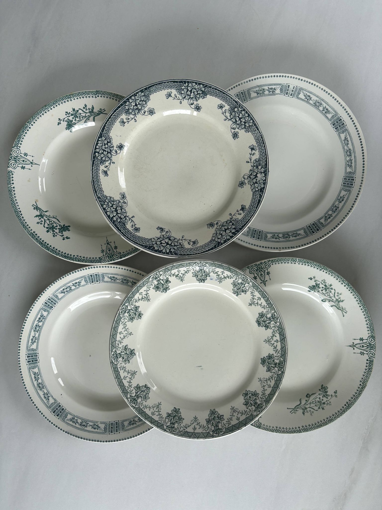 Lot 6 blue and green ironstone plates, antique French earthenware.