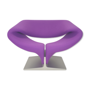 Ribbon chair par Pierre Paulin