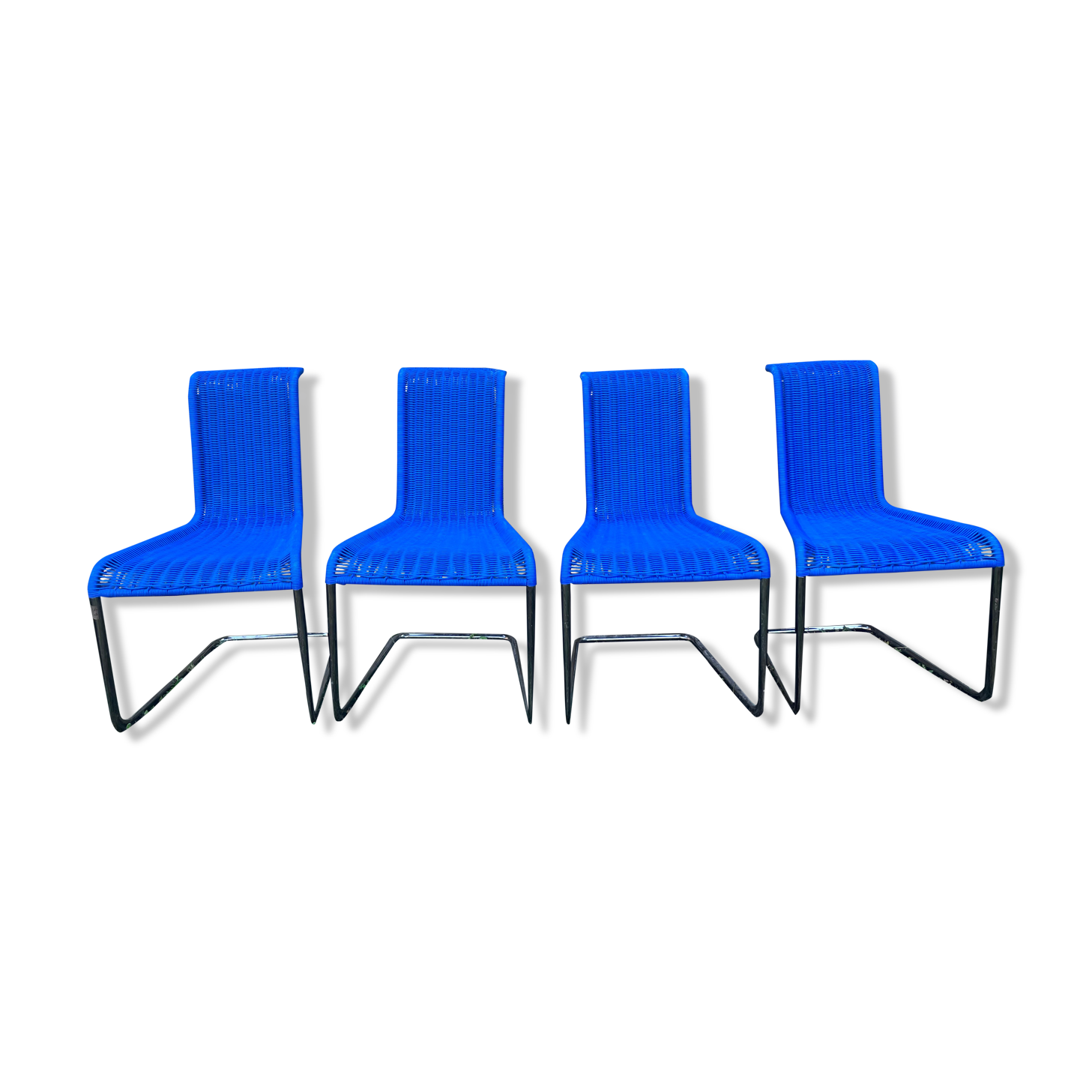 Cantilever B20 chairs published by Tecta