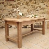 Farm table