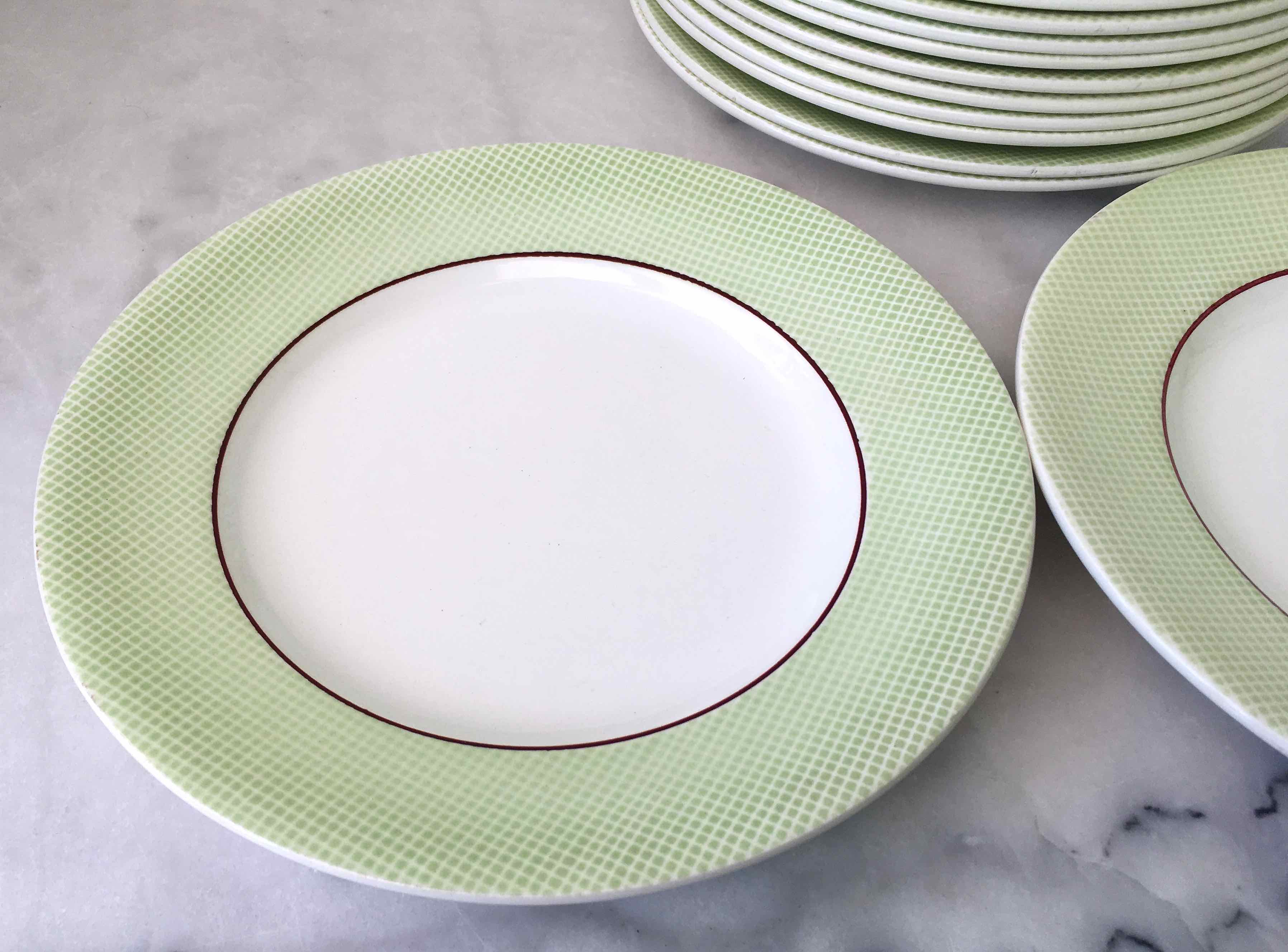 Set 12 flat plates Salins earthenware