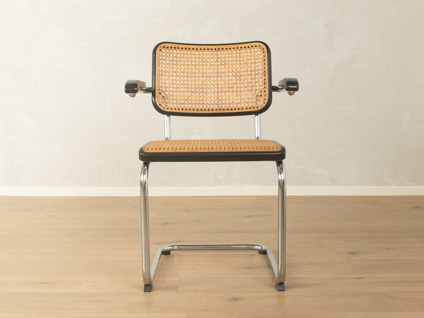 Thonet | Marcel Breuer cantilever chair