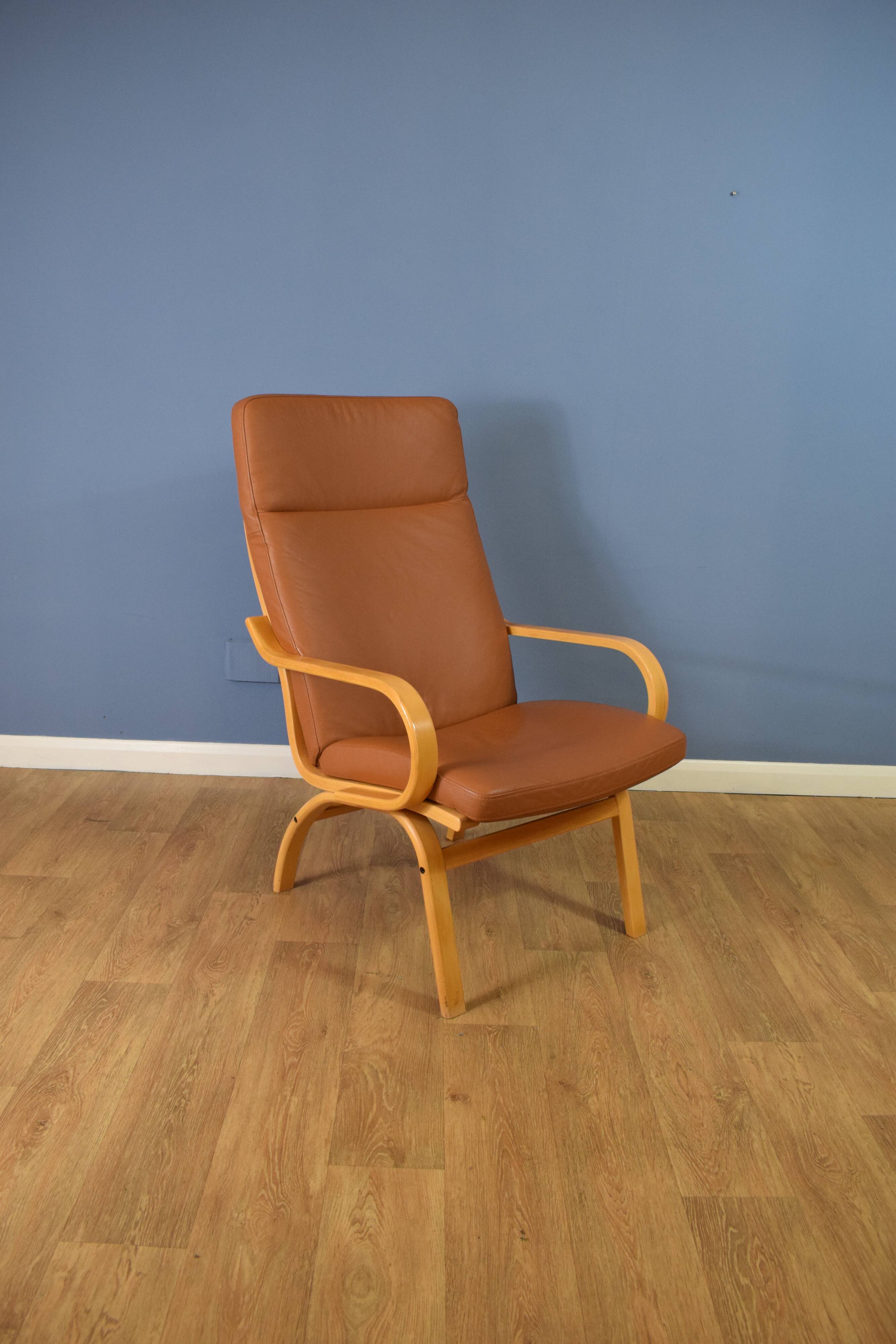 Pair of mid century retro vintage danish tan leather lounge armchair  1970s