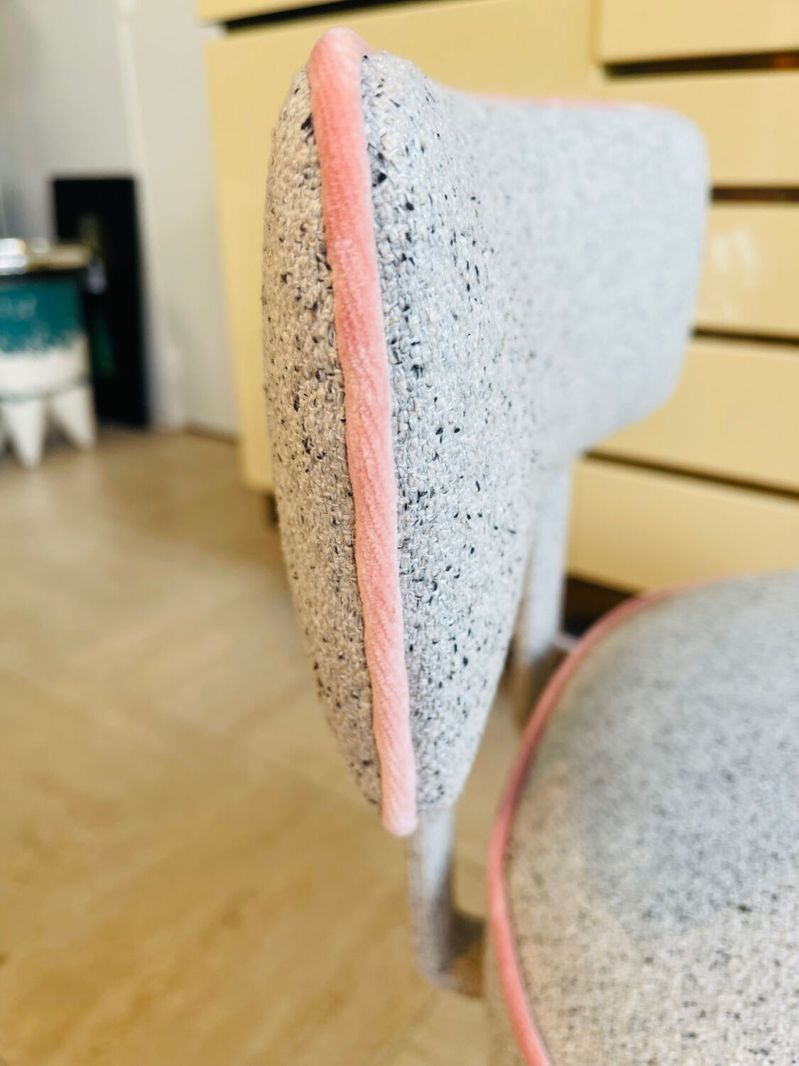 Vintage chair fully reupholstered – artisanal restoration