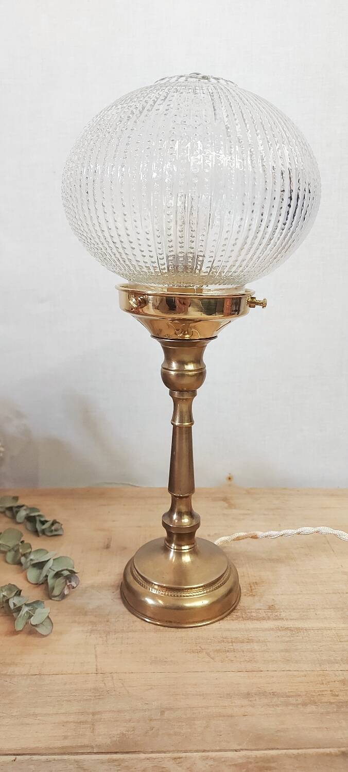Art deco lamp