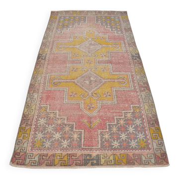 Tapis anatolien tissé à la main