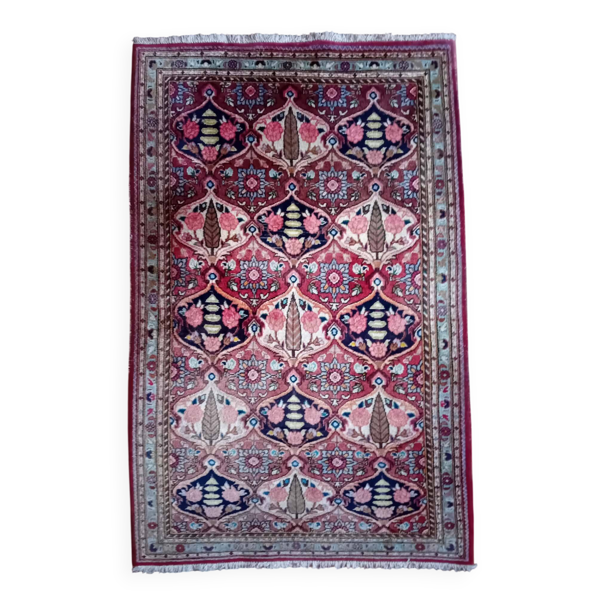 Handmade Bachtiar Persian rug 207x132cm